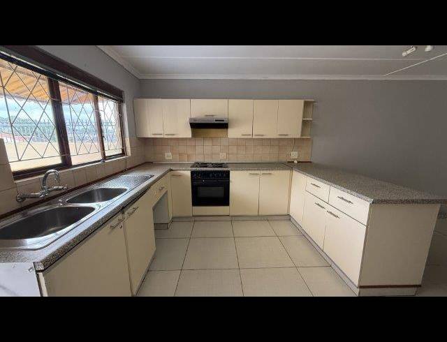 3 BEDROOM PROPERTY TO RENT IN ESCOMBE
